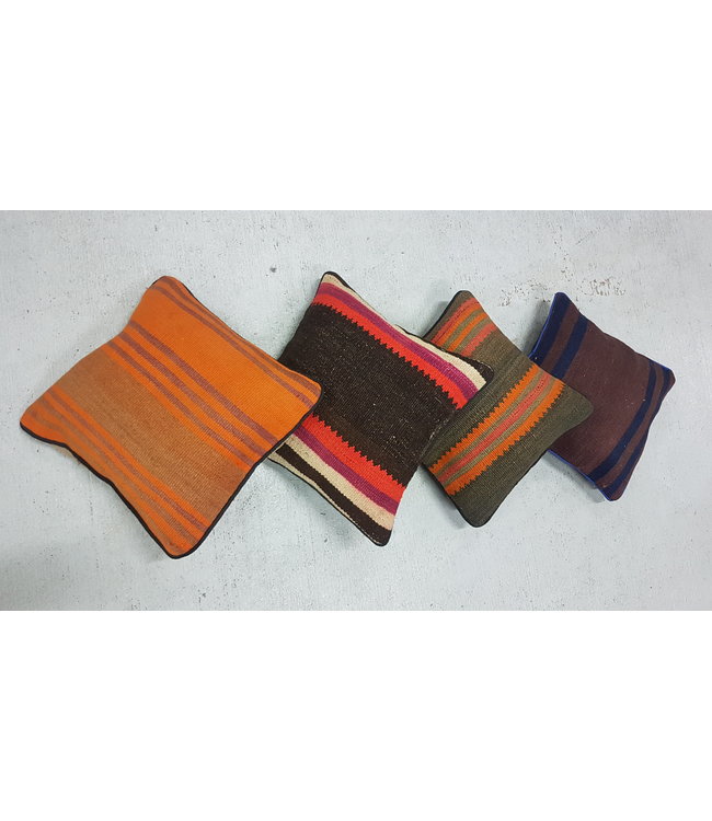 vintage 4x unike vintage kelim kussens met vulling  40x40 cm