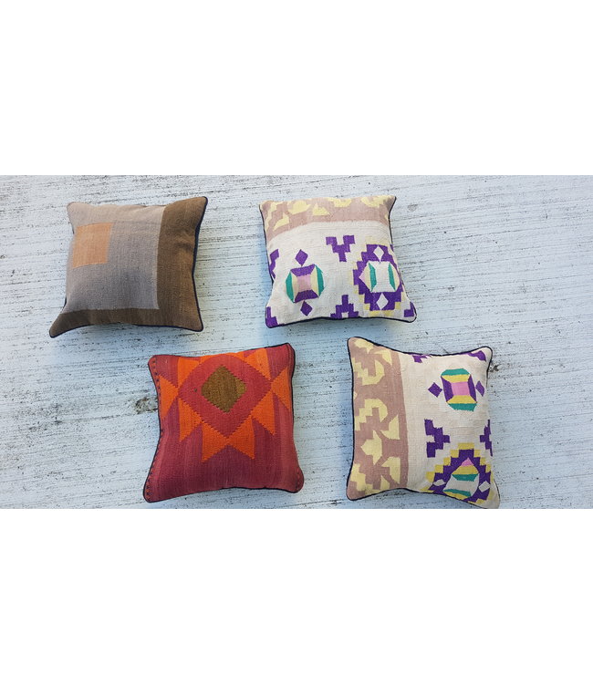 vintage 4x unike vintage kelim kussens met vulling  40x40 cm