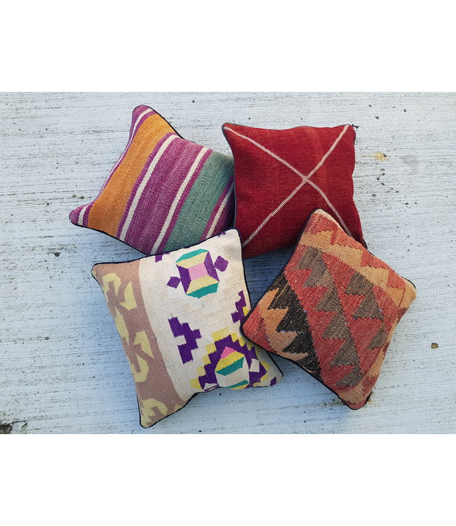 vintage 4x unike vintage kelim kussens met vulling  40x40 cm