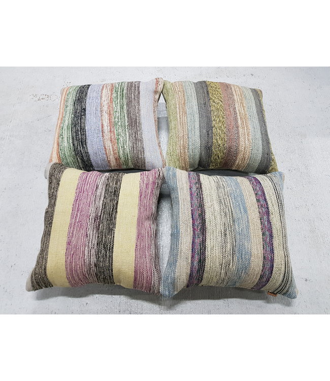 4x modern kelim kussens 50x50 cm met vulling