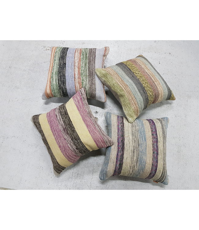 4x modern kelim kussens 50x50 cm met vulling