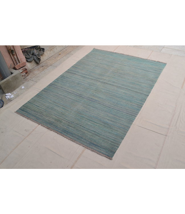 (8'x5'75 )-Feet kelim rug  244x175 cm