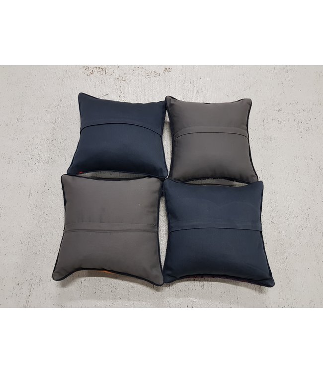 4x kelim kussens 32x32 cm met vulling
