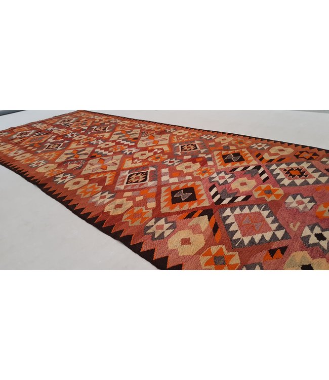 Vintage kelim rug 337x132 cm