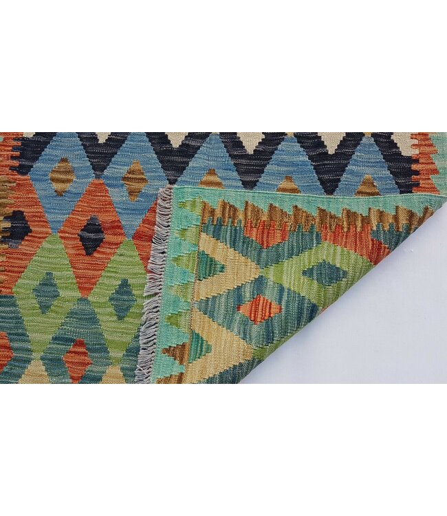 kelim rug  4'9 x 3'3 (145 x 100 cm)