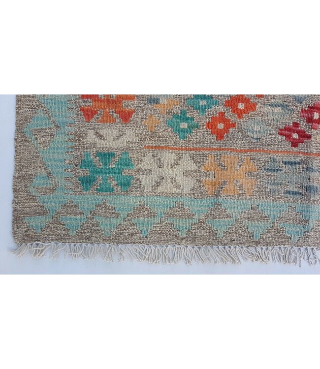 kelim rug 5' x 3'4 (154 x 104 cm)