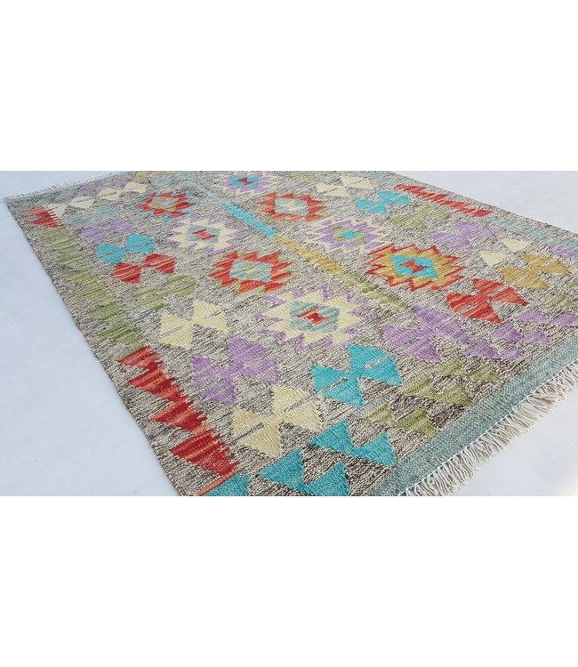 kelim rug 4'9 x 3'3 (145 x 100 cm)