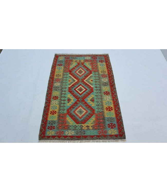 kelim rug 4'10 x 3'3 (148 x 100 cm)