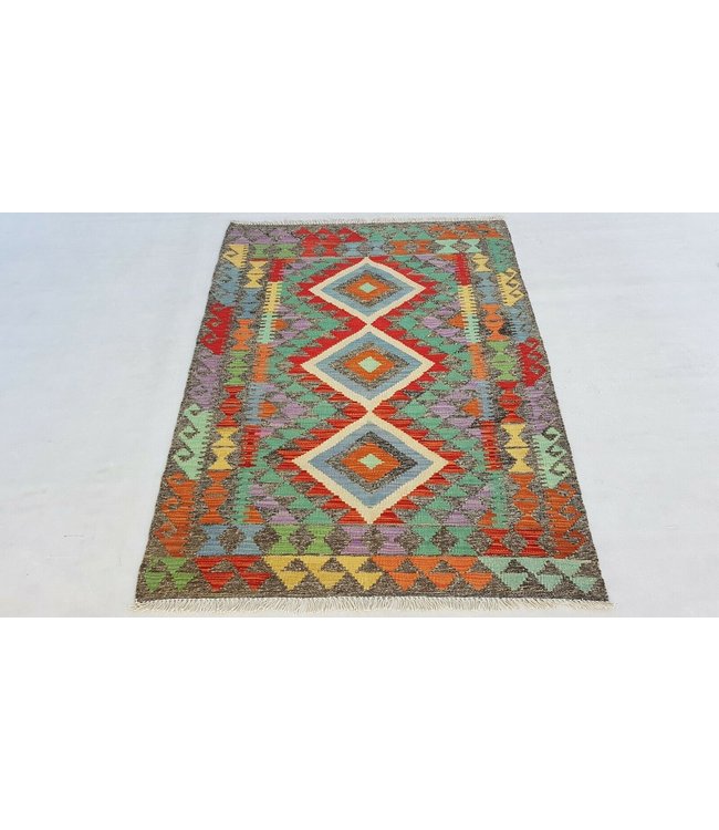 kelim rug 4'8 x 3'6 (144 x 107 cm)