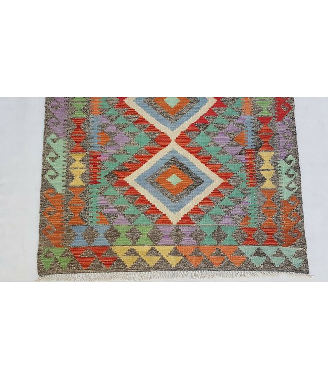 kelim rug 4'8 x 3'6 (144 x 107 cm)