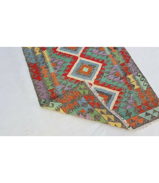kelim rug 4'8 x 3'6 (144 x 107 cm)
