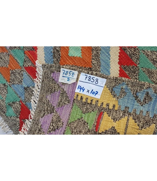kelim rug 4'8 x 3'6 (144 x 107 cm)