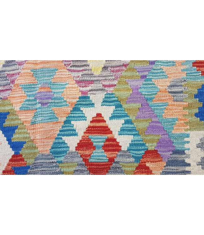 kelim rug 4'9 x 3'4 (145 x 102 cm)