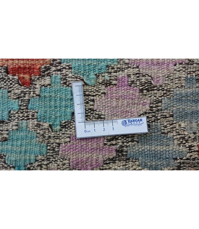 kelim rug 4'8 x 3'4 (144 x 102 cm)