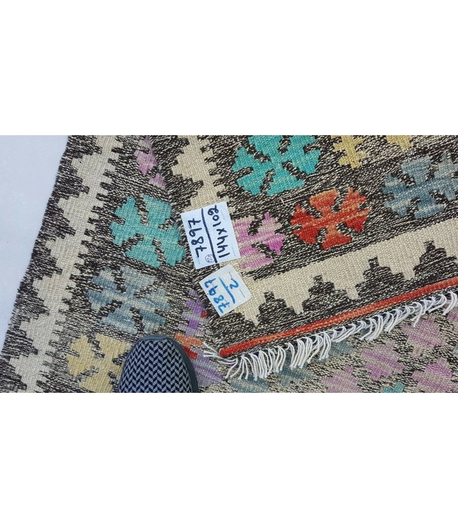 kelim rug 4'8 x 3'4 (144 x 102 cm)
