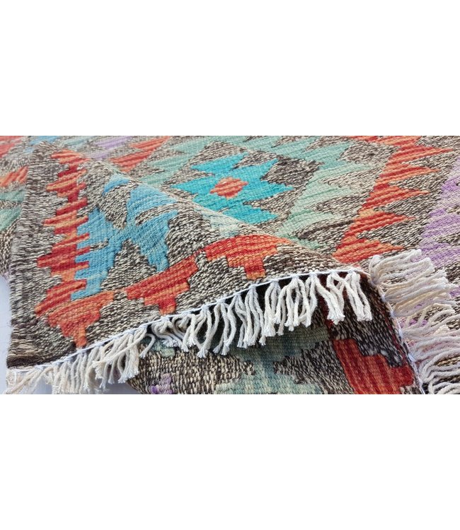 kelim rug 4' x 2'11 (124 x 91 cm)