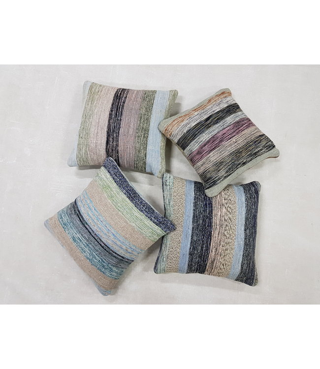 4x modern kelim kussens 50x50 cm met vulling