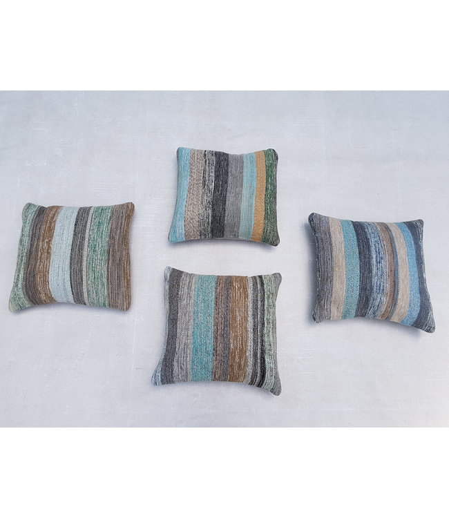 4x modern kelim kussens 50x50 cm met vulling