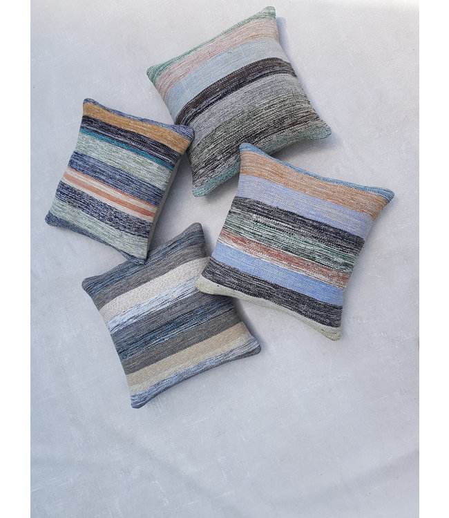​​4x modern kilim cushions 50x50 cm with filling