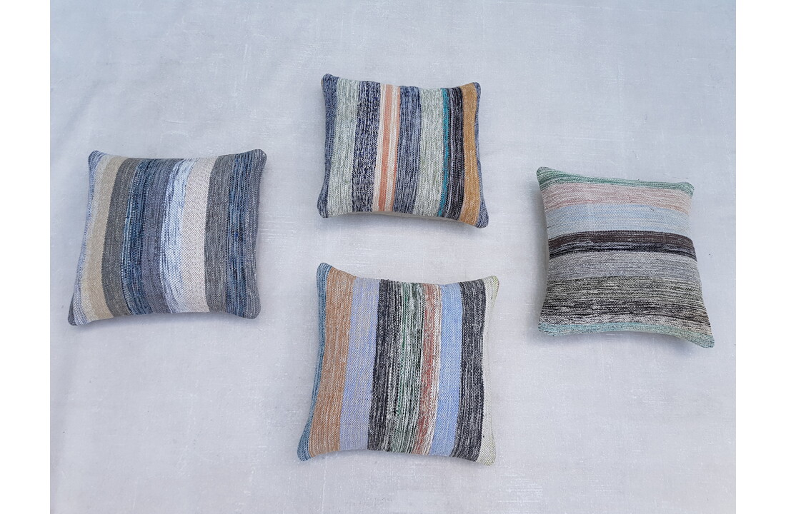 4x unike moderne kelim kussens met vulling ca 50x50 cm