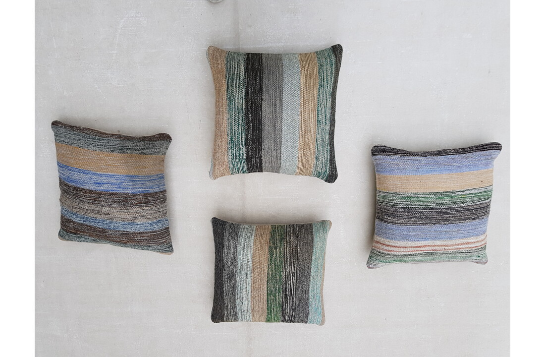 4x unike moderne kelim kussens met vulling ca 50x50 cm