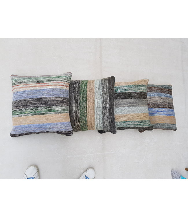 4x modern kelim kussens 50x50 cm met vulling