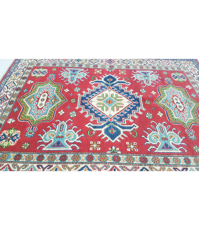 Hand knotted  5'7x4'0 wool kazak area rug  175x123 cm  Oriental carpet