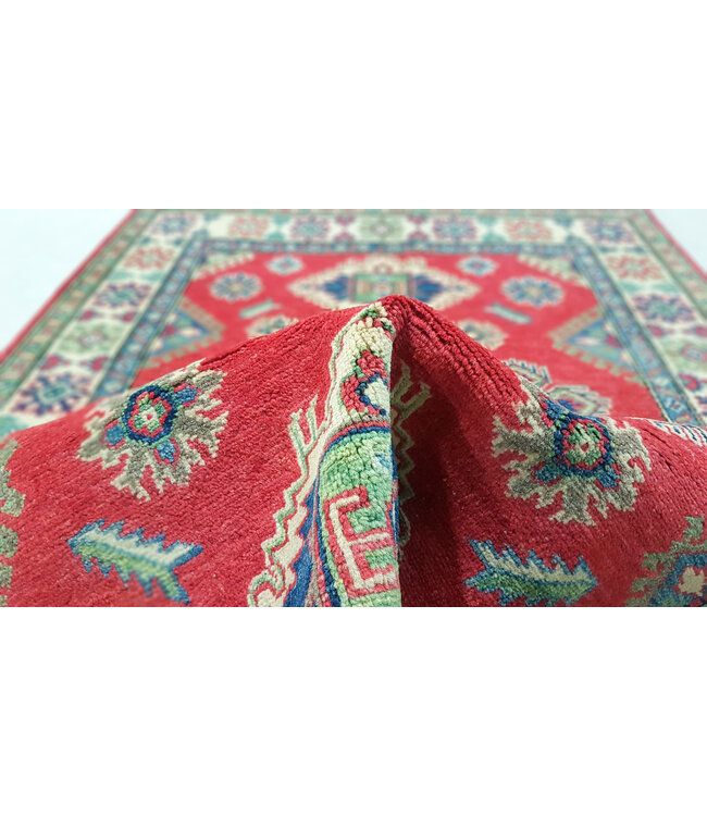 Hand knotted  5'6x3'9 wool kazak area rug  173x120 cm  Oriental carpet
