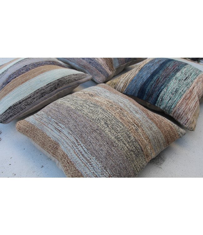 4x modern kelim kussens 50x50 cm met vulling