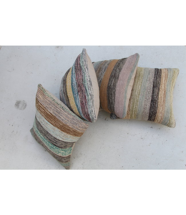 4x modern kelim kussens 50x50 cm met vulling