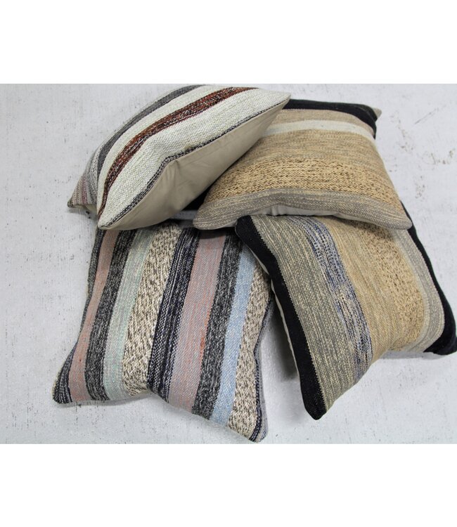 4x modern kelim kussens 50x50 cm met vulling