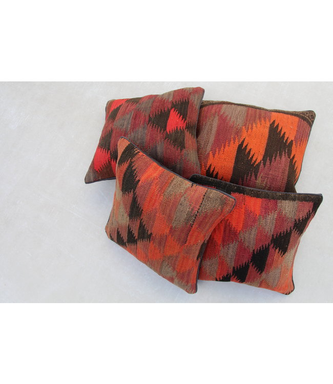 4x kelim kussens 40x40 cm met vulling