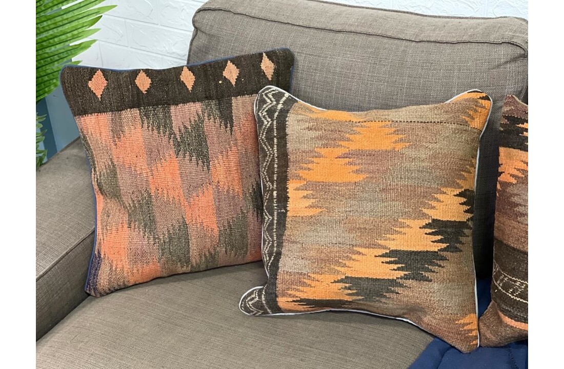 4x unike vintage kelim kussens met vulling ca 45x45 cm