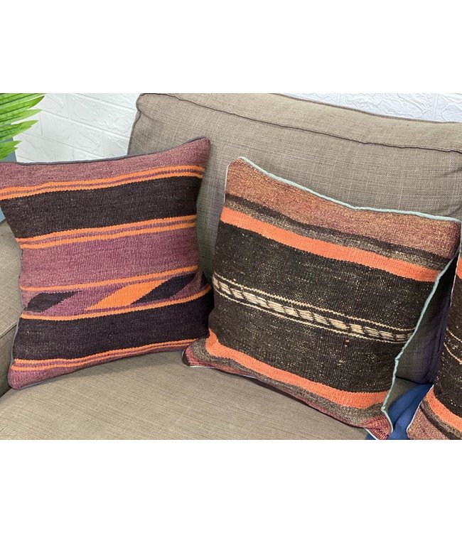 4x unieke Vintage  kelim kussens met vulling ca 45x45