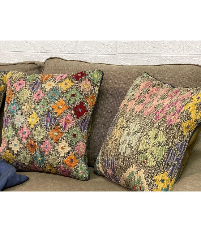 4x unike vintage kelim kussens met vulling ca 45x45 cm