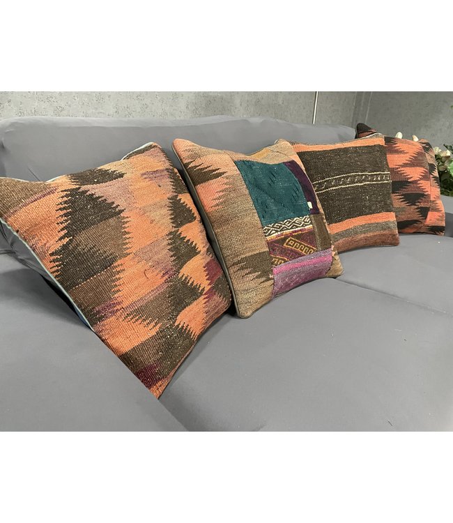 4x kelim kussens ca 45x45 cm met vulling