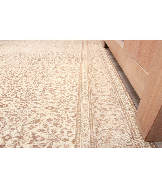 Yalaq Rug 288x197 cm