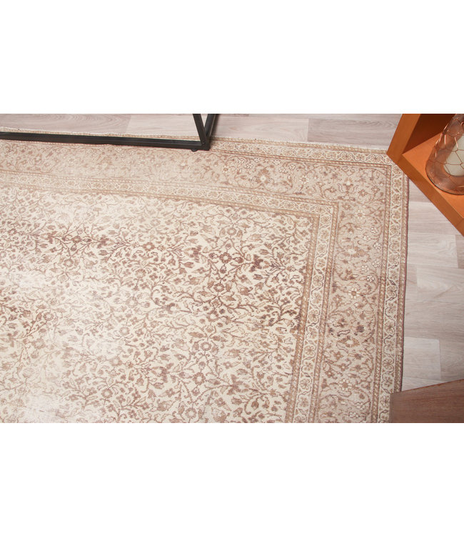 Yalaq Rug 288x197 cm