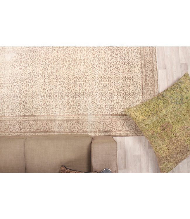 Yalaq Rug 288x197 cm