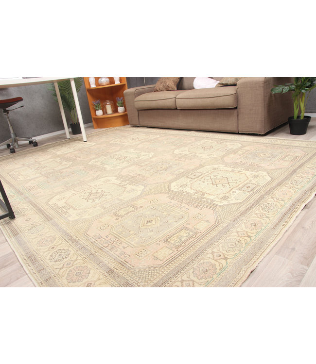 Turk Oper Rug 283x197 cm