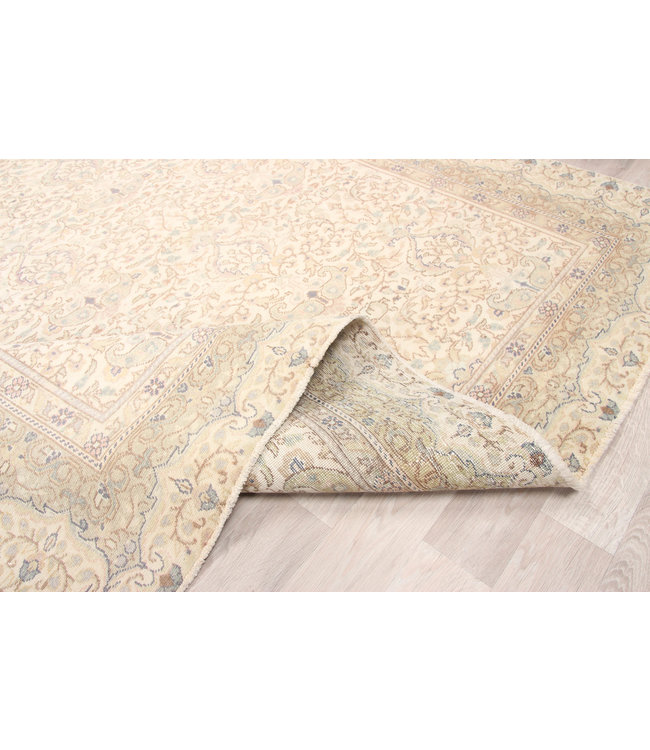 Paki Gun Rug 276x191 cm