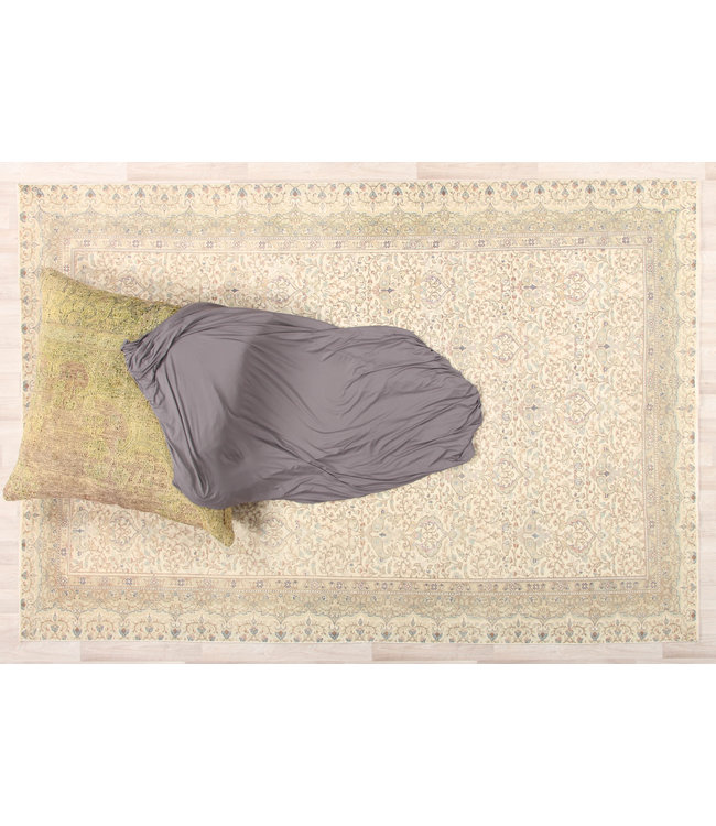 Paki Gun Rug 276x191 cm