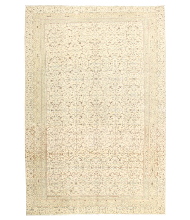 Sedat Takht Rug 294x198 cm