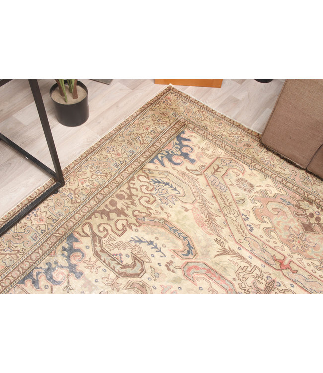 Royal Kolak Rug 289x191 cm