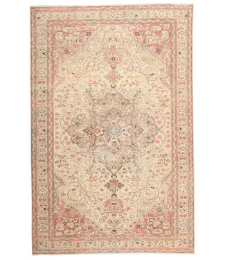 Royal Puraq Rug 298x197 cm