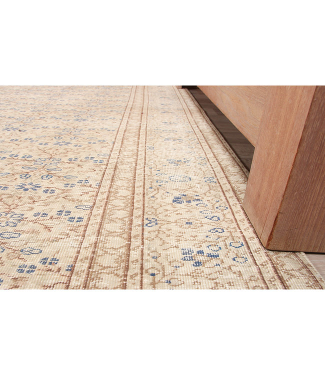 Neqaash Rug 289x190 cm