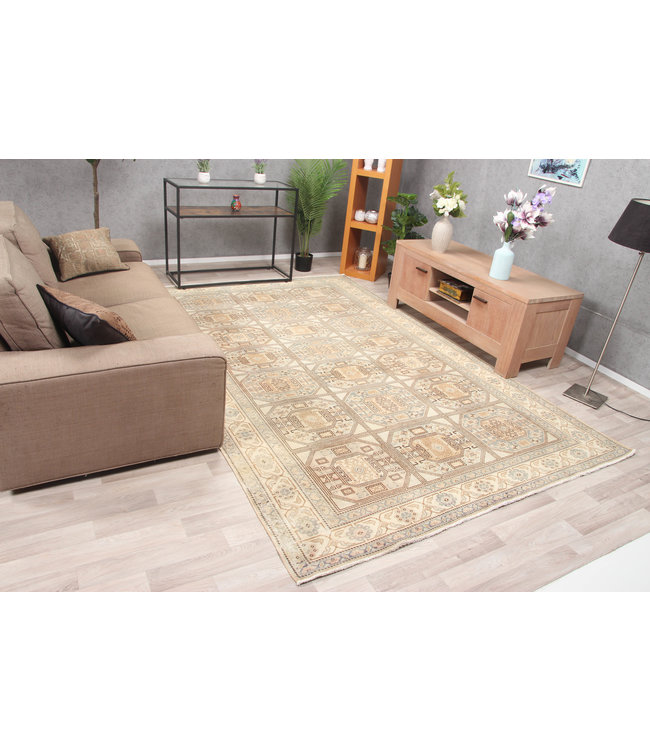 Bangash Rug 299x200 cm