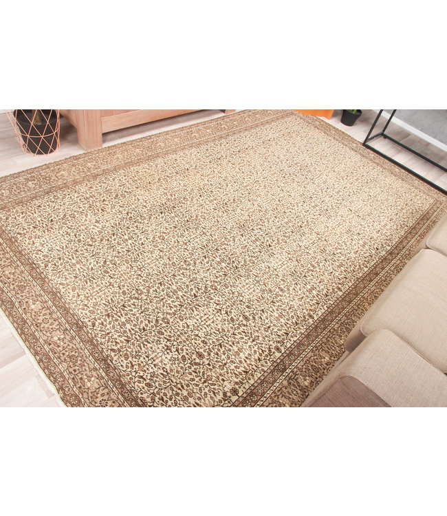 Roqan Rug 294x195 cm