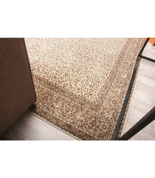 Roqan Rug 294x195 cm