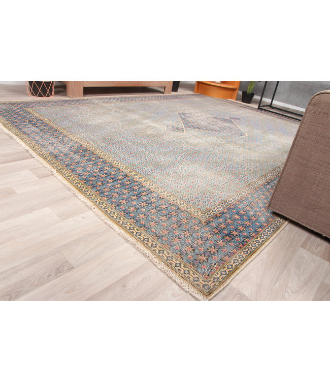 Ruqal Rug 289x206 cm